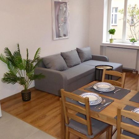 Apartament Love On 5 - Milosc Na 5 Legnica Eksteriør billede